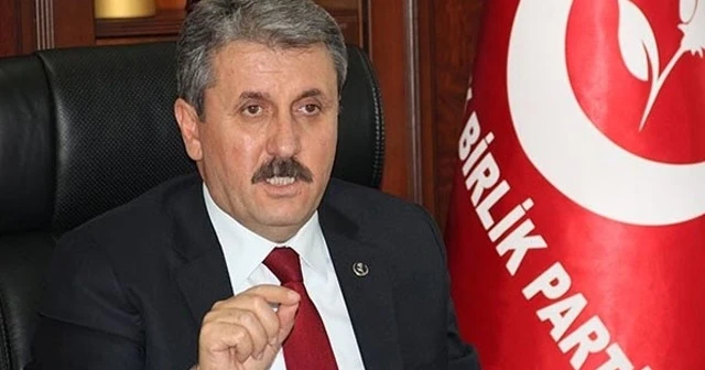 Büyük Birlik Partisi karar organlarını değiştirdi