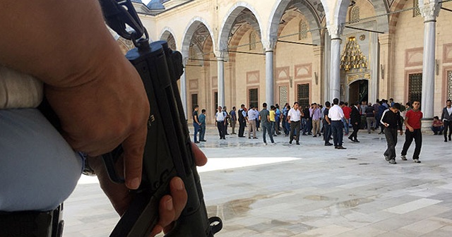 Camide panik! Vatandaşlar hemen polise haber verdi