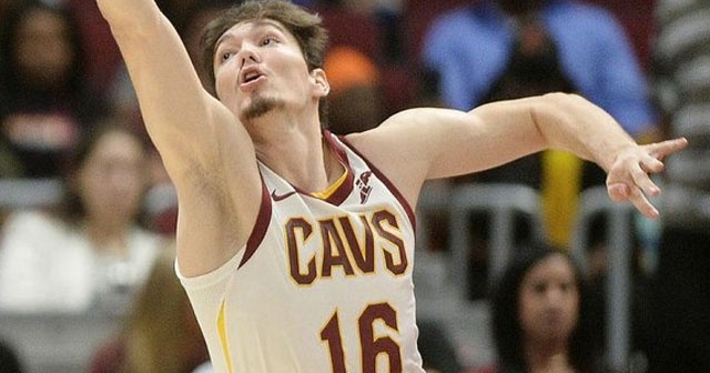 Cedi Osman, NBA&#039;deki ilk sayılarını attı