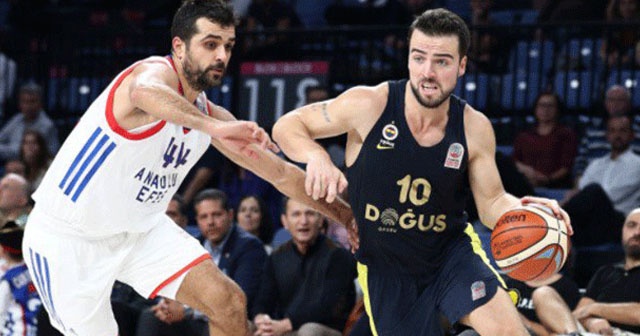 Derbinin galibi Anadolu Efes!