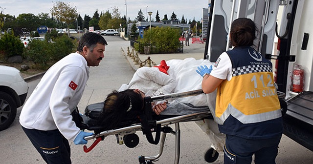 Düğünde gelini hastanelik ettiler