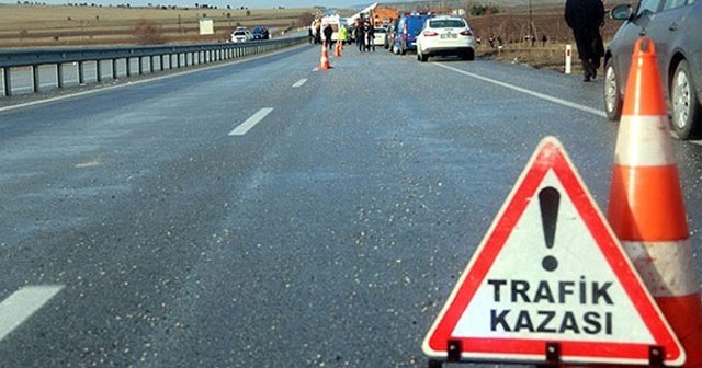 Erzurum&#039;da trafik kazası: 1 ölü, 2 yaralı