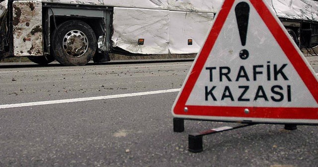 Erzurum&#039;da trafik kazası: 2 ölü, 1 yaralı