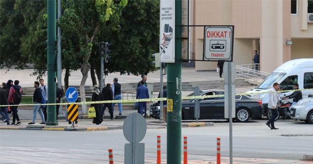 Gaziantep Valiliği önünde bomba paniği