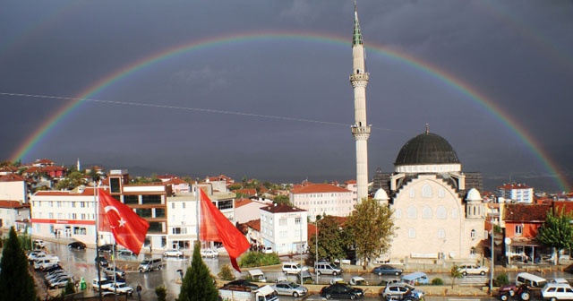 Gök kuşağının güzelliği büyüledi