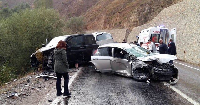 Gümüşhane’de trafik kazası: 3 yaralı