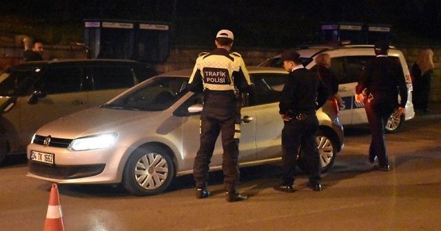 İstanbul&#039;da 5 bin polisle asayiş uygulaması