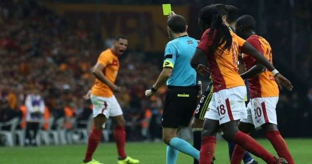 İşte Cüneyt Çakır'ın derbi notu