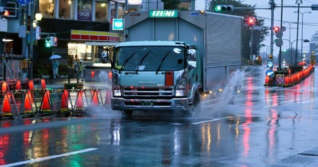 Japonya&#039;da Lan tayfunu: Ölenler var