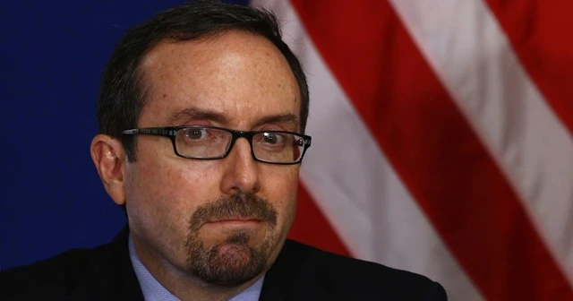 John Bass'ın veda davetine kimse katılmadı