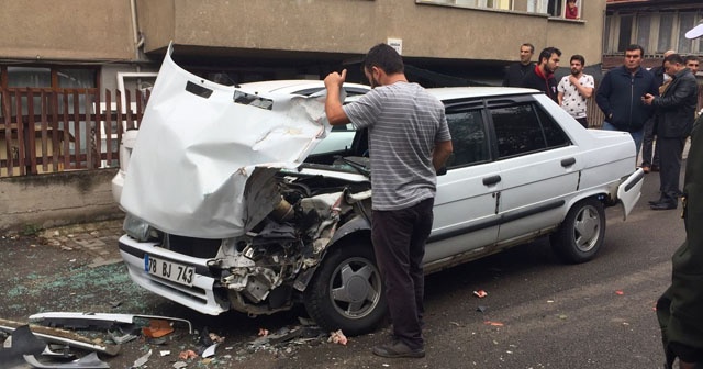 Karabük’te kamyon ile otomobil çarpıştı: 2 yaralı