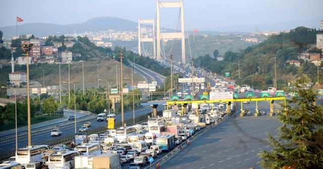 Köprü ve otoyolların 9 aylık geliri 1 milyar lirayı geçti