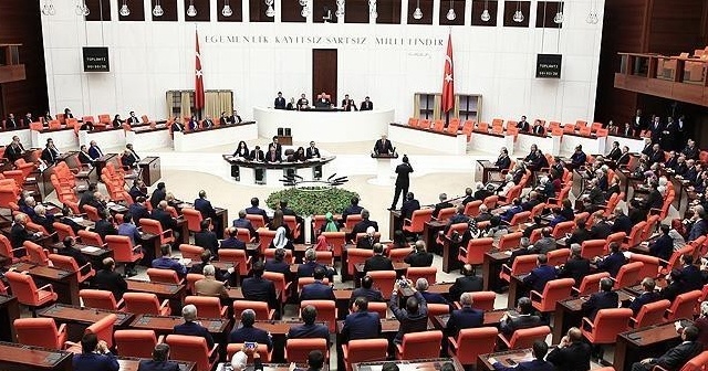 Meclis&#039;te çok sert FETÖ tartışması