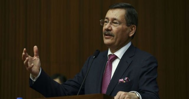 Melih Gökçek istifa edeceği saati açıkladı