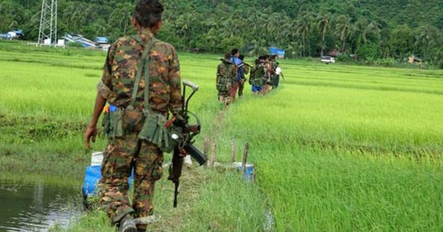 Myanmar ordusu Arakan eyaletinin bazı bölgelerinden çekiliyor