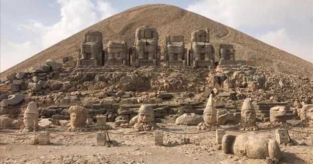 Nemrut Dağı&#039;nı 9 ayda 52 bin kişi gezdi