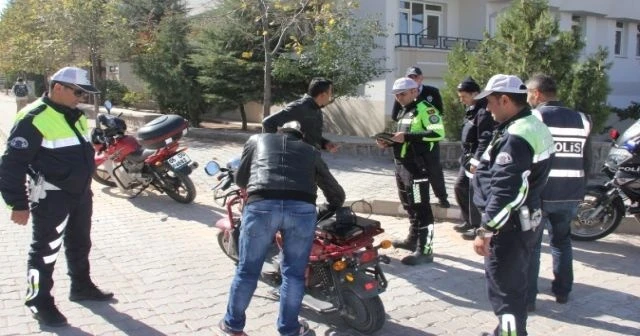 Nevşehir’de 18 motosiklete 13 bin 443 lira para cezası kesildi