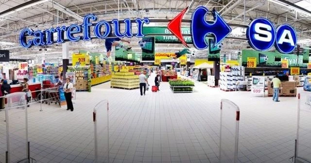 O mağazalar resmen Carrefoursa`nın!