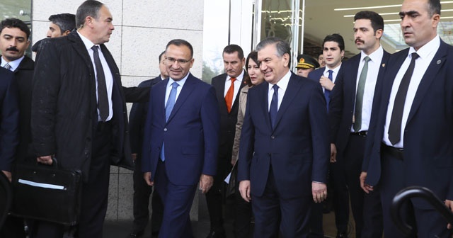 Özbekistan Cumhurbaşkanı Mirziyoyev Ankara&#039;da
