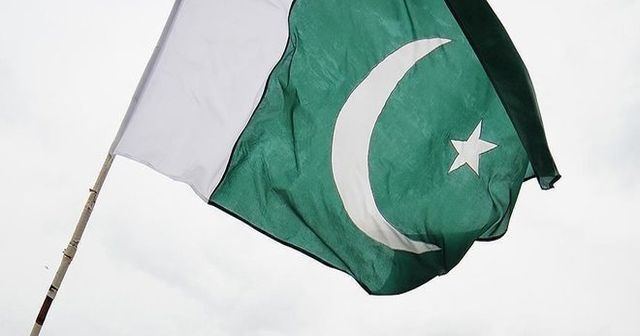 Pakistan&#039;da intihar saldırısı: 12 ölü