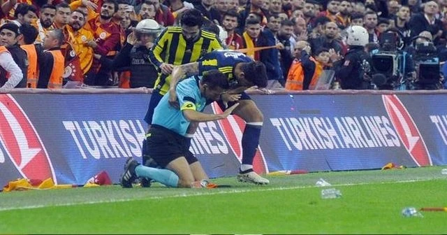 Sarı kırmızılıları ceza korkusu sardı