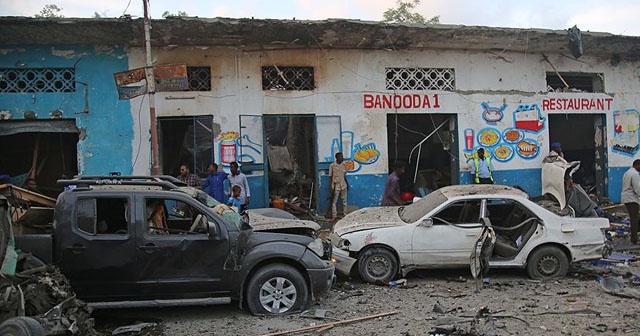 Somali&#039;deki bombalı saldırıda ölü sayısı 27&#039;ye yükseldi