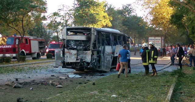 Son dakika: Mersin&#039;de polise bombalı saldırı