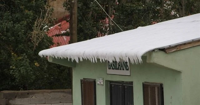 Van Başkale'ye kış erken geldi