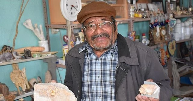 30 yıllık taş koleksiyonu için meraklısını arıyor