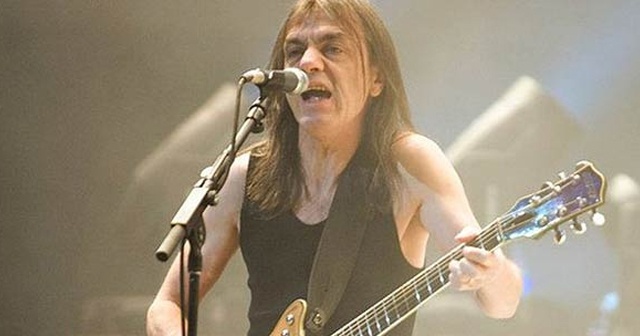 AC/DC&#039;nin gitaristi Malcolm Young öldü