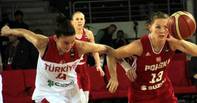 Avrupa Kadınlar Basketbol Şampiyonası maçında Türkiye, Polonya&#039;yı 73-53 mağlup etti