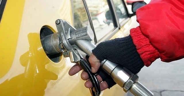 Benzine 13 kuruş zam geldi