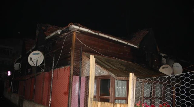 Beykoz'da ahşap ev alev aldı