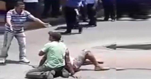 Brezilya&#039;da bir kişiyi rehin alan hırsıza linç girişimi