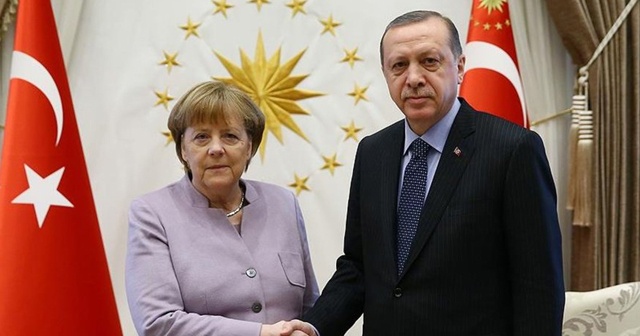 Cumhurbaşkanı Erdoğan Merkel&#039;le görüştü!