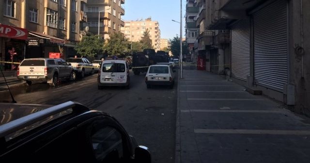 Diyarbakır&#039;da terör örgütü PKK&#039;ya yönelik operasyon! 1 polis şehit, 9 polis yaralı