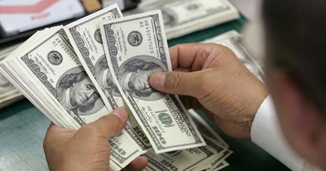 Dolar güne hafif yükselişle başladı