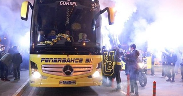 Fenerbahçe’ye Antalya’da coşkulu karşılama