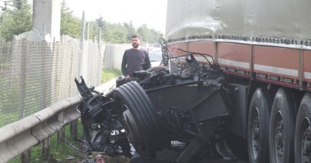 Gebze&#039;de zincirleme kaza, ölü ve yaralılar var