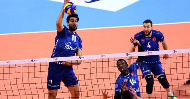 Halkbank, Ziraat Bankası&#039;nı 3-1 yendi