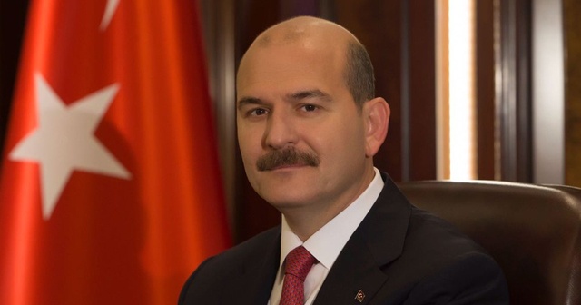 İçişleri Bakanı Soylu şehit ailesini ziyaret etti