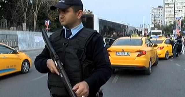 İstanbul polisinden ticari taksilere denetleme