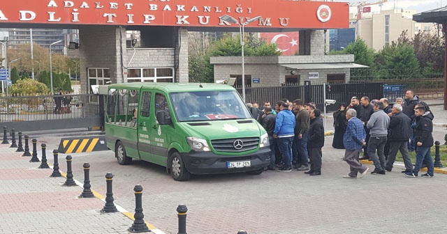 Kadıköy&#039;de hayatını kaybedenlerin cenazeleri yakınlarına teslim edildi