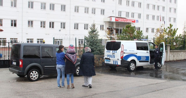 Karaman&#039;daki kız öğrenci yurdunda korkunç iddia!