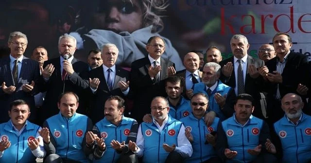 Kayseri'den Halep'e 10 yardım tırı gönderildi