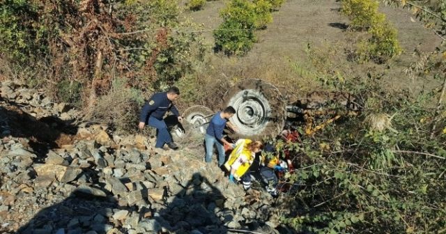 Muğla'da traktör devrildi