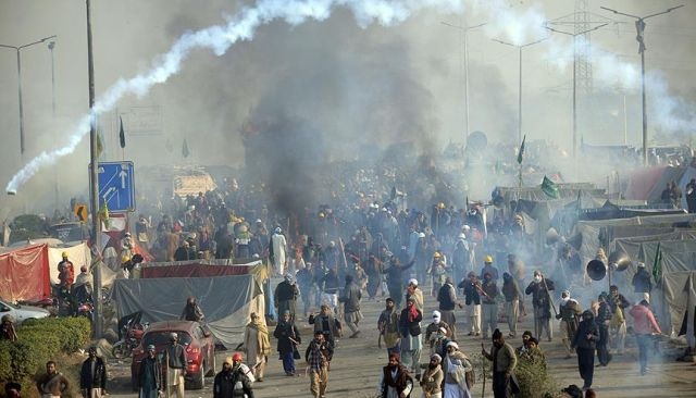 Pakistan&#039;da hükümet ile ordu anlaştı