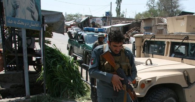 Pakistanlı konsolosluk çalışanı Afganistan&#039;da öldürüldü