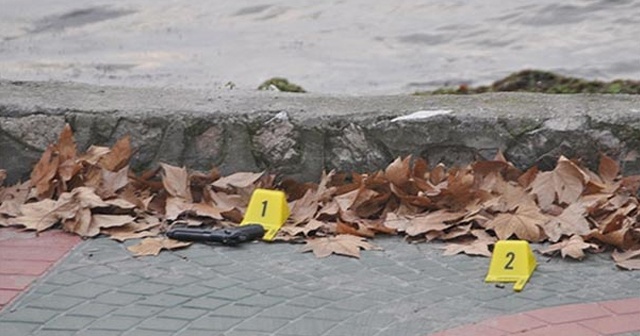 Polisi görünce kendini vurdu