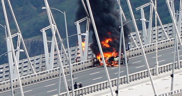 Yavuz Sultan Selim Köprüsü trafiğe kapatıldı